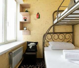 Отель Винтерфелл Москва-Сити Москва Стандартный трехместный номер-4